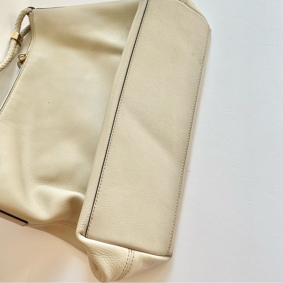 Michael‎ Kors Cream Hobo Bag with Gold Accents - Picture 7 of 8